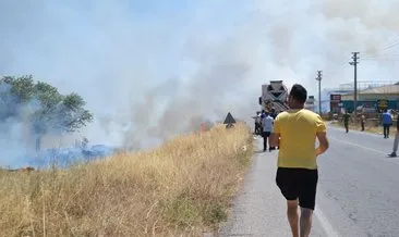 Ayvalık’ta çıkan arazi yangını bölgedeki iş yerlerini tehdit etti #balikesir
