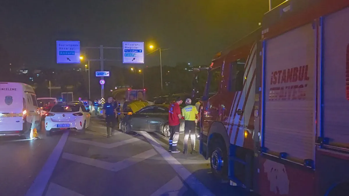 Esenler'de 3 araç birbirine girdi: 1 ölü, 5 yaralı