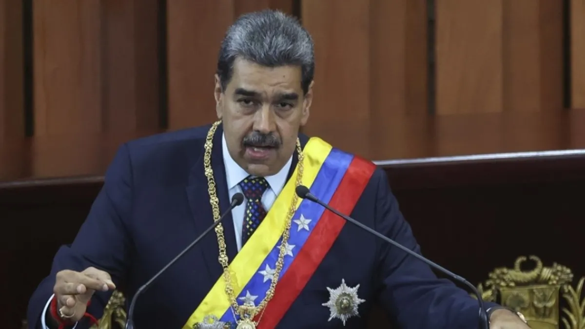 Venezuela’da ABD darbesi! En strateji noktalar vurdular! Ülkenin liderini kaçırdılar Venezuela’da ABD darbesi! En strateji noktalar vurdular! Ülkenin liderini kaçırdılar