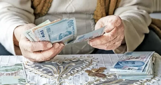 Bayram ikramiyesi 2 bin lira oldu -