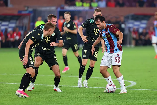 son-dakika-trabzonspor-istedigini-alamadi-ferencvarosa-evinde-kaybetti-1787252300162.jpg