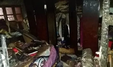 Kütahya’da 2 katlı evleri yanan aileye yardım eli