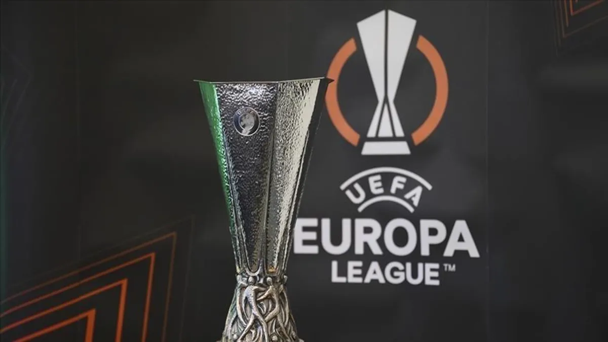 Fenerbahçe, Adana Demirspor'u Devirerek Liderliğe Yükseldi! 3'te 3 Müthiş Seri