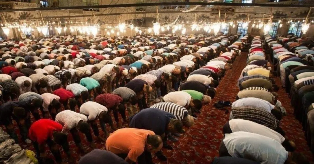 Ogle Namazi Nasil Kilinir Kac Rekat Oglen Namazi Kilinisi Nasil Ogle Namazinda Okunacak Dualar Sureler Sabah Haber Ofisi