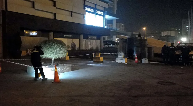 AVM’de eski sevgili dehşeti! Önce kız arkadaşını sonra anne ve kardeşini bıçakladı!