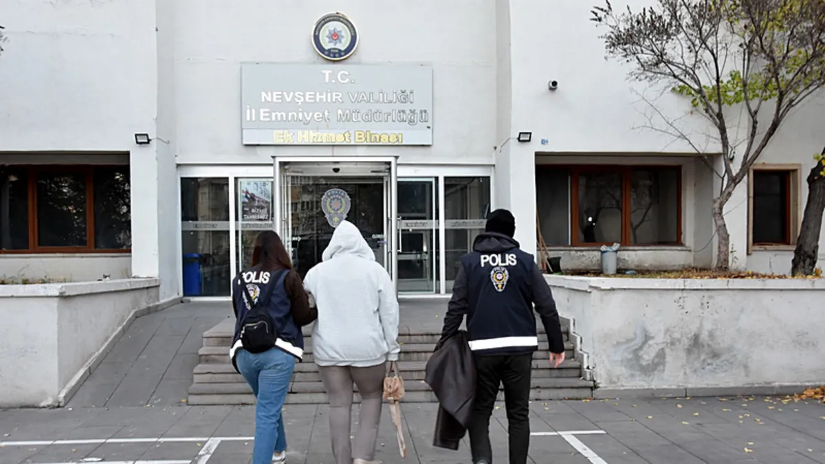 Nevşehir’de fuhuş operasyonu! 5 kişi gözaltında Nevşehir’de fuhuş operasyonu! 5 kişi gözaltında