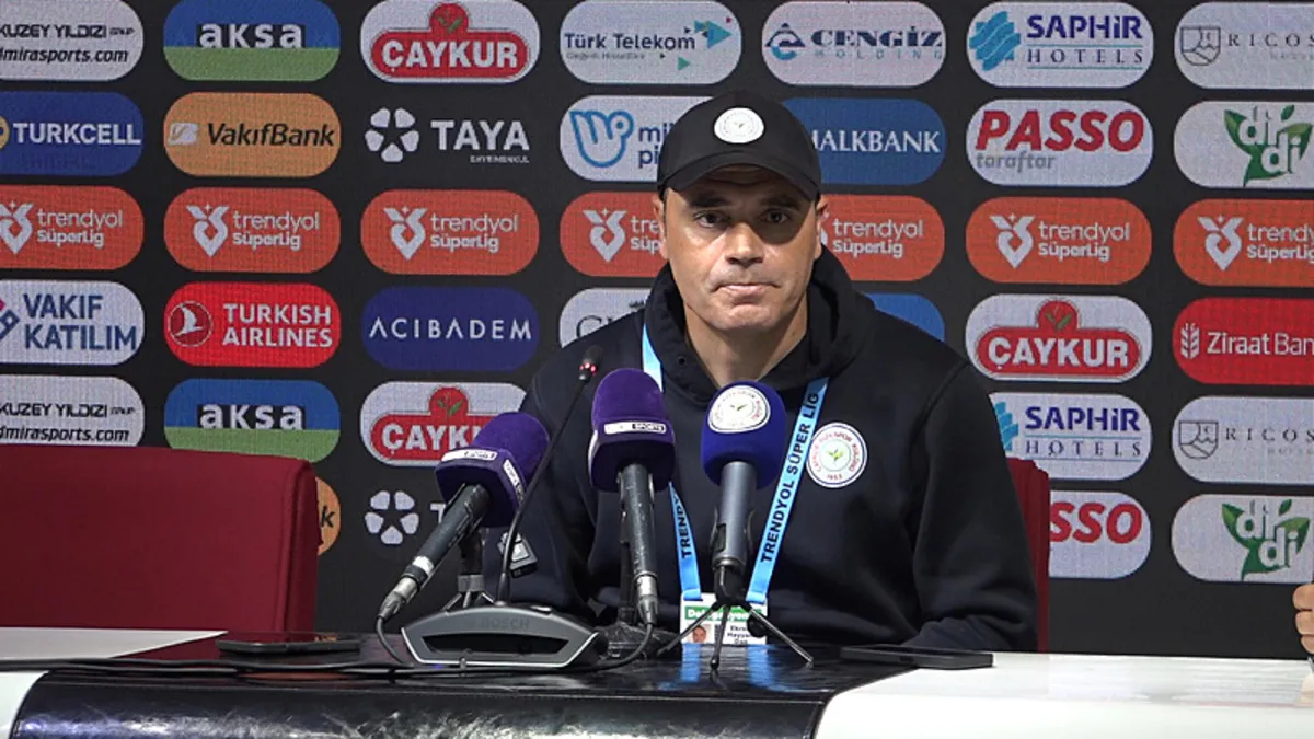 Rizespor’da Ekrem Dağ’dan Beşiktaş maçı sonrası gol iptali tepkisi! Rizespor’da Ekrem Dağ’dan Beşiktaş maçı sonrası gol iptali tepkisi!