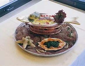 Arap Saçı Garnitürlü Sütlü Balık