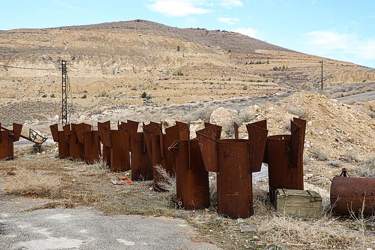 Esad rejiminden Kasyun Dağı vahşeti: Yasaklı bölgede çıkanlar şoke etti! O silahlar katliamda başrol oynadı