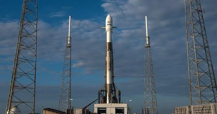 SpaceX telekom uydusu fırlattı