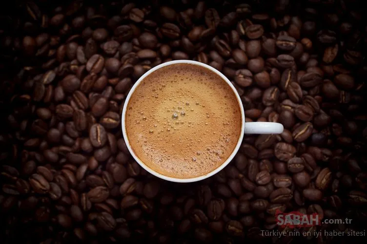 1 bardak kahve vücuttaki bütün yağı ve şekeri yakıyor! İşte kahvenin vücudumuza etkileri...