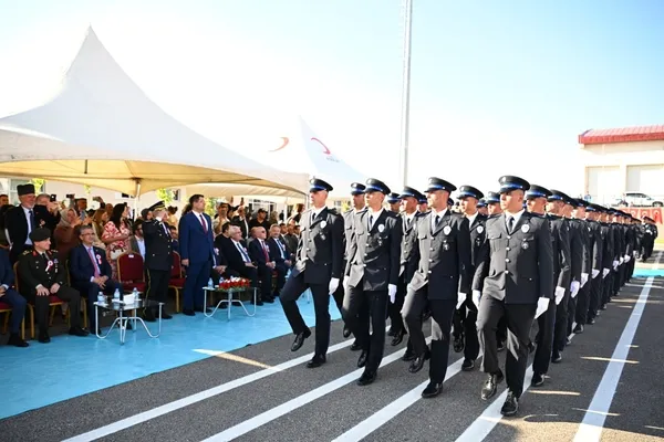 egitimini-tamamlayan-393-polis-adayi-mezun-oldu-1753299672878.jpg