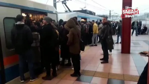 İstanbul'da metro seferlerinde aksama! | Video