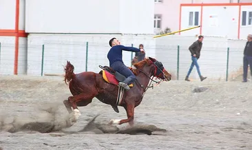 Cirit müsabakaları nefes kesti