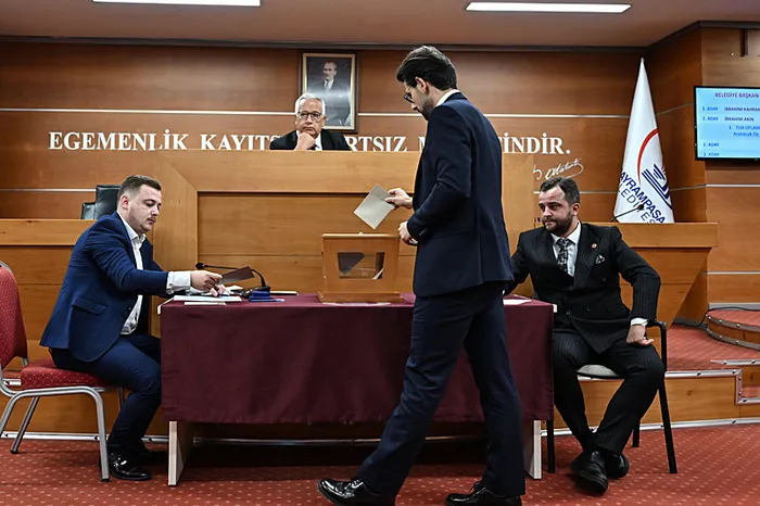 bayrampasa-baskanvekilligi-seciminde-cifte-standart-ak-parti-harekete-gecti-hukuki-sureci-baslatiyoruz-1758466083329.jpg Bayrampaşa Başkanvekilliği seçiminde çifte standart! AK Parti harekete geçti: Hukuki süreci başlatıyoruz!
