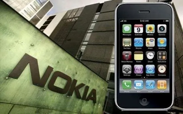 Apple ve Nokia el sıkıştı