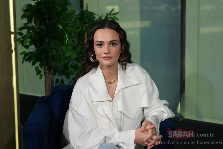 Hande Soral’dan dikkat çeken itiraflar: Çok ağlıyorum hemen kalkıp çay koyuyorum!