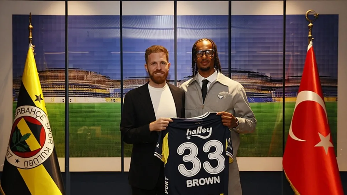 Archie Brown transferi İtalya'da gündem oldu! Milan ile alay ettiler