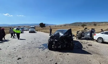 3 otomobil kazaya karıştı! 1 ölü