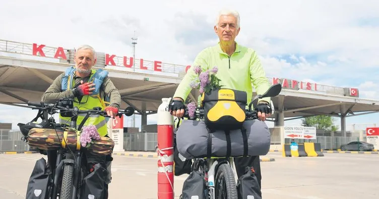 Üsküp’ten Mekke’ye bisikletle hac yolculuğu