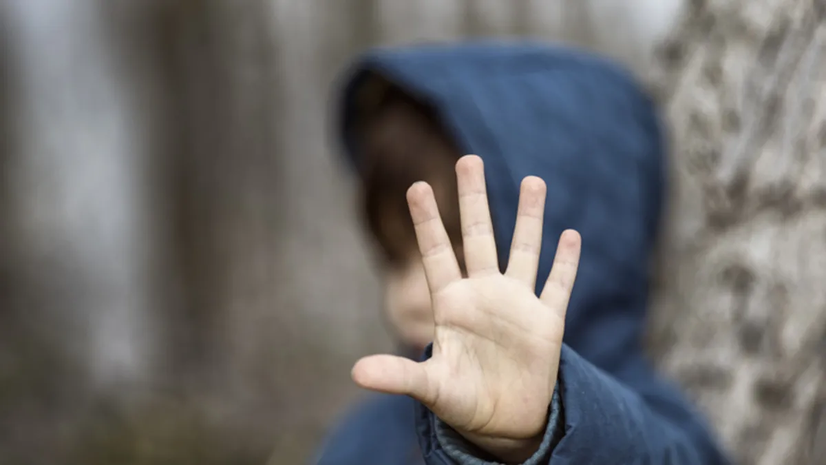 Okul saldırıları sonrası uzmanlar konuştu: Herkesin gözden kaçırdığı tehlike! Okul saldırıları sonrası uzmanlar konuştu: Herkesin gözden kaçırdığı tehlike!