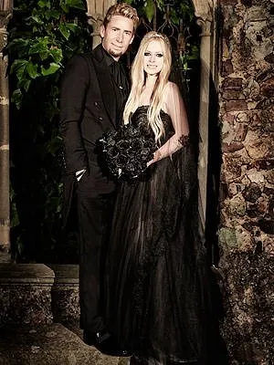 Avril Lavigne boşandı