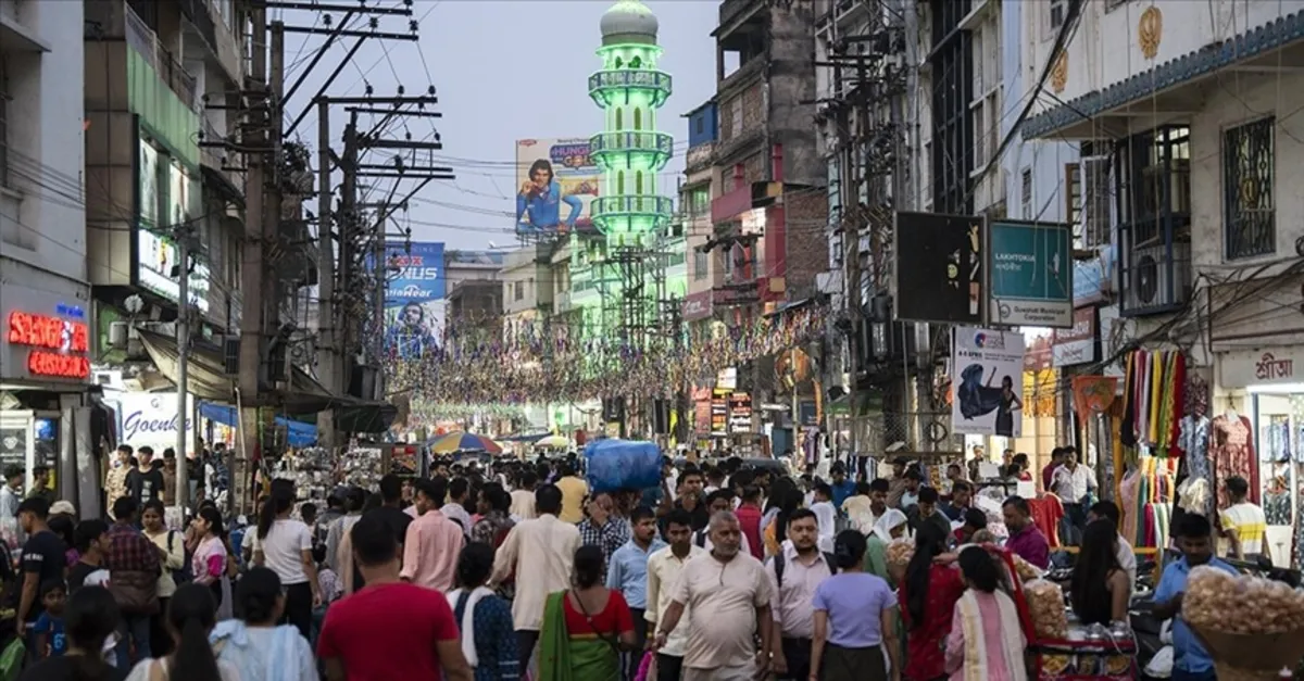 Hindistan dezenformasyona karşı uyardı: “Yeterli akaryakıt stoğumuz var” Hindistan dezenformasyona karşı uyardı: “Yeterli akaryakıt stoğumuz var”