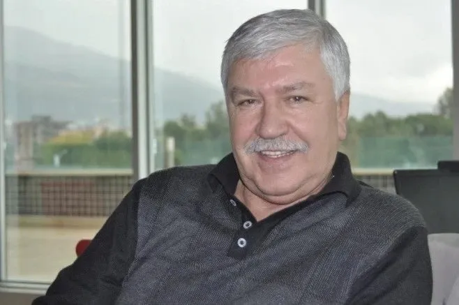 76 yaşındaki Yeşilçam oyuncusu Mahmut Cevher hastaneye kaldırıldı! ’Aile Şerefi’nin ’Hasan’ı olarak tanınmıştı...