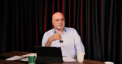 Oosterwolde Avrupa’nın en iyi sol beki! Hikmet Karaman Sabah Spor’a konuştu: Bu sezon takımlar zorlanacak