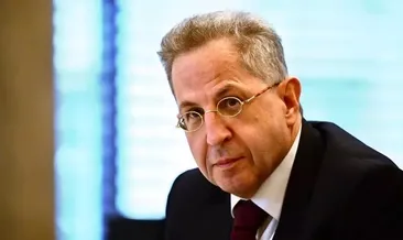 Eski istihbaratçı parti kurdu