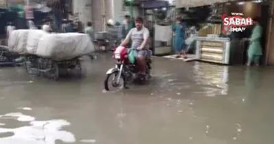 Pakistan’ı sel vurdu: 20 ölü | Video