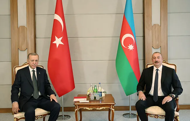 son-dakika-baskan-erdogan-ve-aliyevden-ortak-aciklama-turkiye-dunyada-onemli-bir-guc-merkezidir-1666280392391.jpg SON DAKİKA | Başkan Erdoğan ve Aliyev’den ortak açıklama: Türkiye dünyada önemli bir güç merkezidir