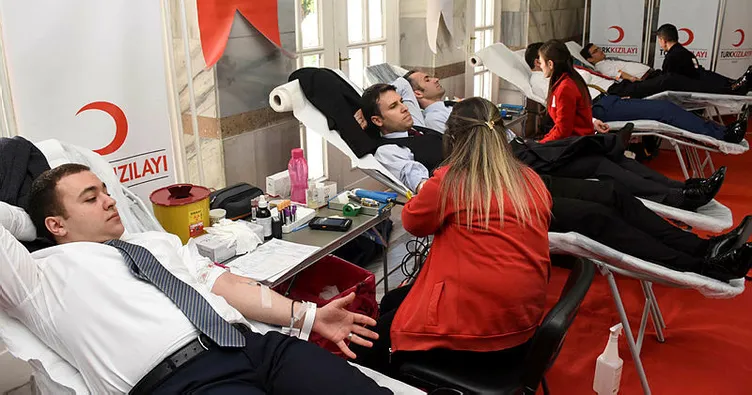 Adana Adliyesinde kan bağışı kampanyası