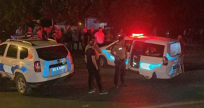 Mersin'de kardeşlere çarpan sürücü kaçtı: 1 ölü, 1 yaralı Mersin'de kardeşlere çarpan sürücü kaçtı: 1 ölü, 1 yaralı