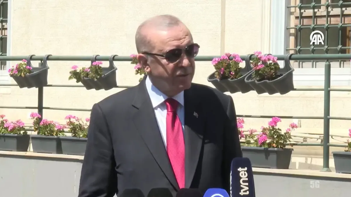 Son Dakika | Başkan Erdoğan'dan Cuma namazı sonrası açıklamalar: Ayasofya'yı açmak bize nasip oldu haber görseli