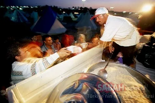 17 Ağustos 1999.. Türkiye'yi yıkan depremin acı görüntüleri