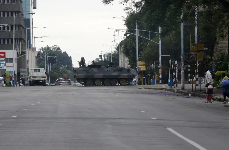 10 soruda Zimbabve’de askeri darbe girişimi