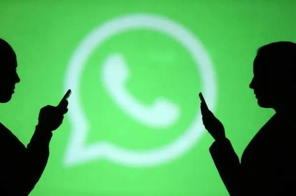 WhatsApp casusluk uygulaması şok yarattı (Apple olaya el attı)
