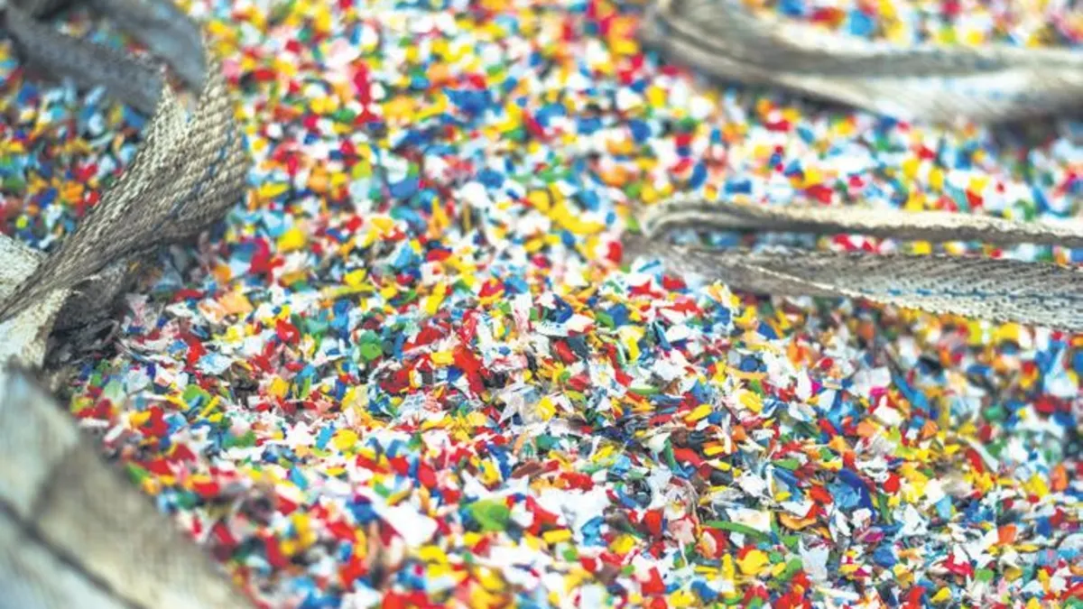 Mikroplastikler sinsice vücudumuzu zehirliyor Mikroplastikler sinsice vücudumuzu zehirliyor