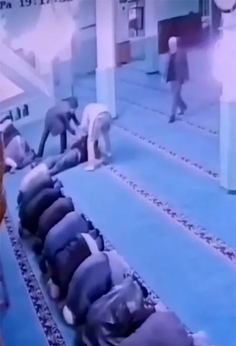 Namaz kıldığı sırada kalp krizi geçirdi: Acı haber geldi!