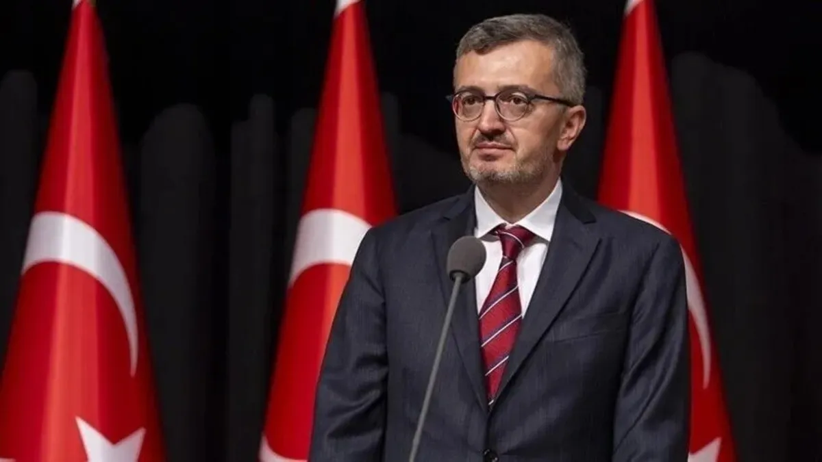 İletişim Başkanı Duran’dan “15 Temmuz 10. Yıl Hatıra Rozeti” paylaşımı İletişim Başkanı Duran’dan “15 Temmuz 10. Yıl Hatıra Rozeti” paylaşımı