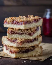 Ahududulu crumble: Kıyır kıyır bir lezzet şöleni