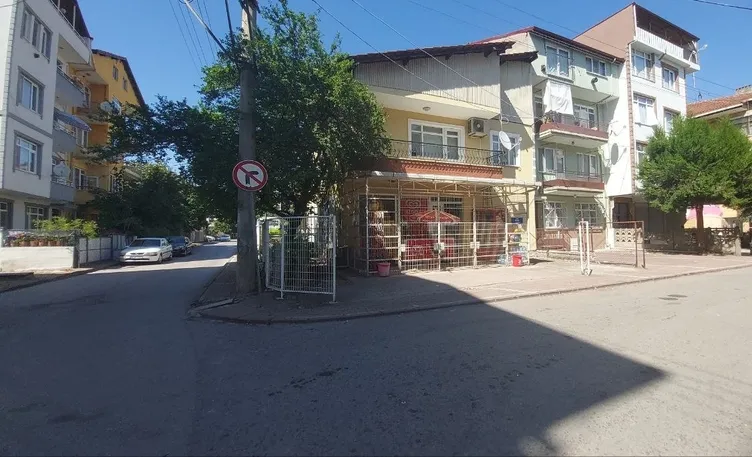 Bakkalın karısına cinsel taciz! Nöbet tuttular sapık mahalleye girdiği an…