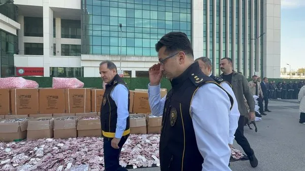 uyusturuculari-imha-etmek-icin-baskin-esnasinda-villayi-atese-verdiler-1761034442015.jpg