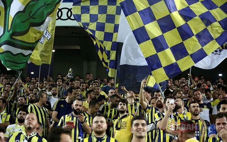 Fenerbahçe - Beşiktaş derbisine o koreografi damga vurdu