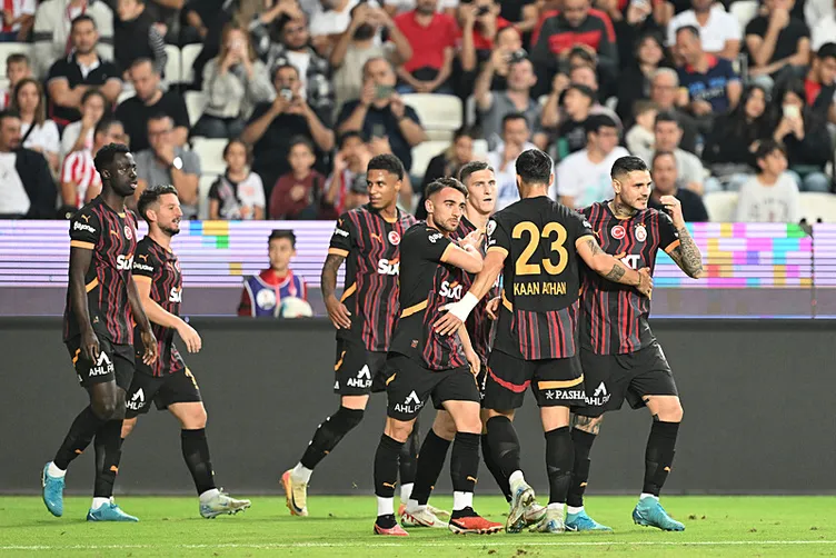 Ahmet Çakar penaltı pozisyonuna son noktayı koydu! Tartışma yaratmıştı...