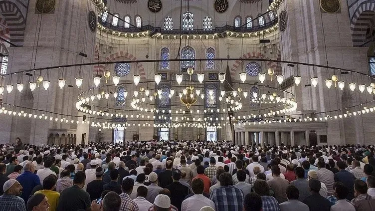 BAYRAM NAMAZI SAAT KAÇTA? 2025 İstanbul için bayram namazı saati belli oldu! İşte İstanbul bayram namazı vakti