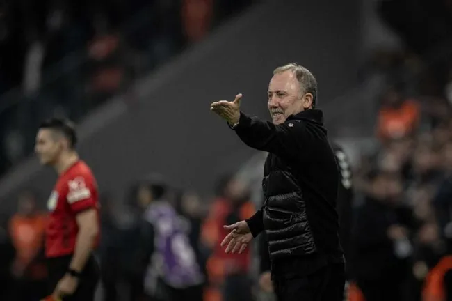 son-dakika-a-milli-futbol-takiminda-sergen-yalcin-donemi-ilk-aciklama-geldi-1792492933774.jpeg