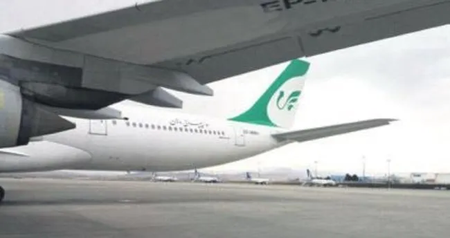 İran uçağı körüğe çarpınca arızalandı