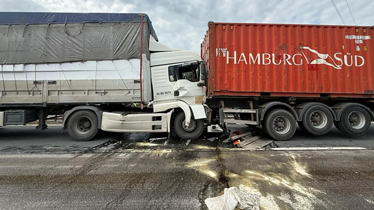 Anadolu Otoyolu’nda zincirleme kaza! Ankara yönüne ulaşım aksadı Anadolu Otoyolu’nda zincirleme kaza! Ankara yönüne ulaşım aksadı